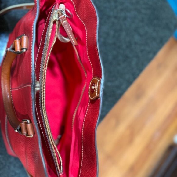 Dooney & Bourke Pebble Grain Leather Tote – Red – Large – Crossbody + Dust Bag - Picture 4 of 9